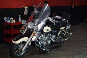 Detailing Yamaha Royal star