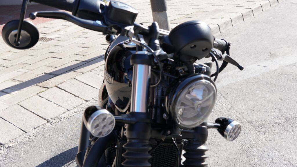Pulido de Moto Triumph- 2 moto